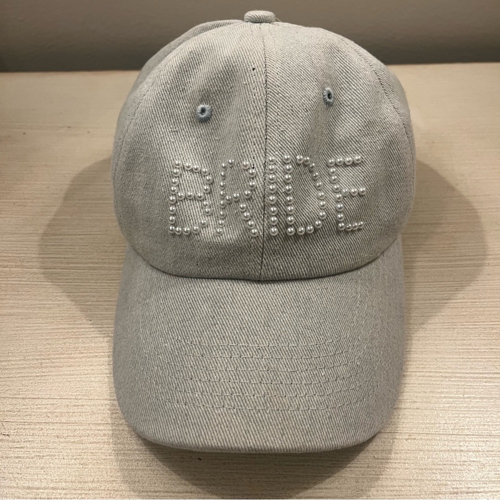 Francesca’s Pearl “BRIDE” Chambray Baseball Hat NEW NWT 🤍 Bridal Bachelorette - Picture 2 of 6